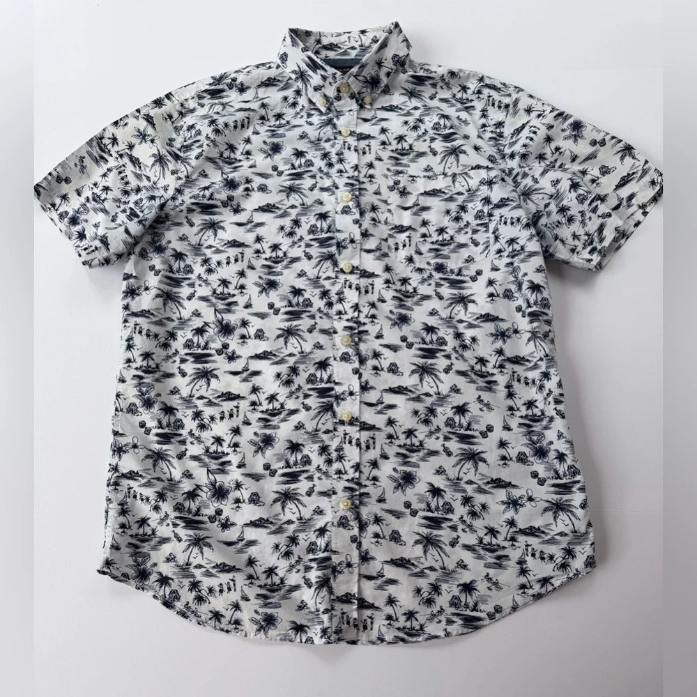 Men’s Banana Republic Short Sleeve Shirt Size Large Hawaiian Theme​​